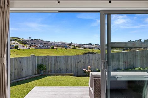 Photo of property in 35 Fairwater Road, Warkworth, 0910