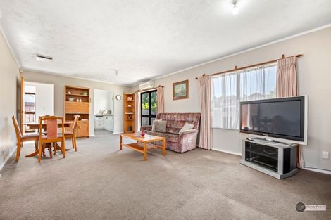 Photo of property in 10b Purser Grove, Fairfield, Lower Hutt, 5011