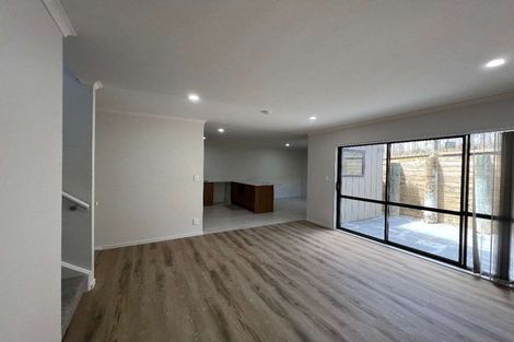 Photo of property in 5d Cosy Place, Howick, Auckland, 2014