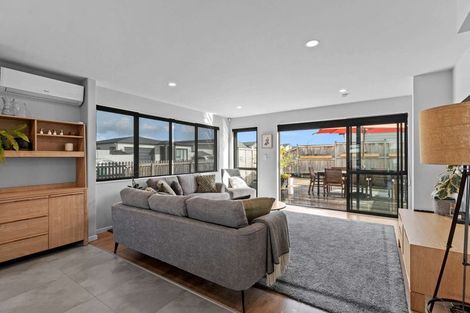 Photo of property in 1 Exmoor Road, Karaka, Papakura, 2113