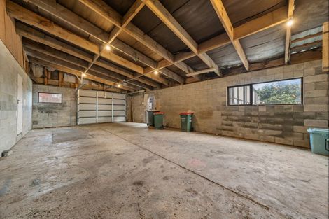 Photo of property in 12b Bronte Place, Whalers Gate, New Plymouth, 4310