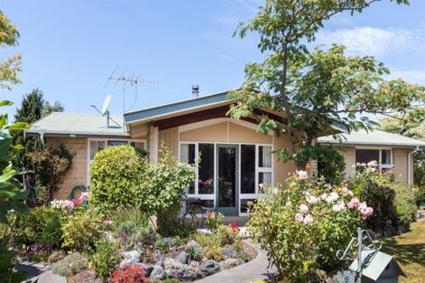 Photo of property in 9 Fraser Place, Rangiora, 7400