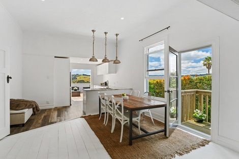 Photo of property in 4 Rautawhiri Road, Helensville, 0800