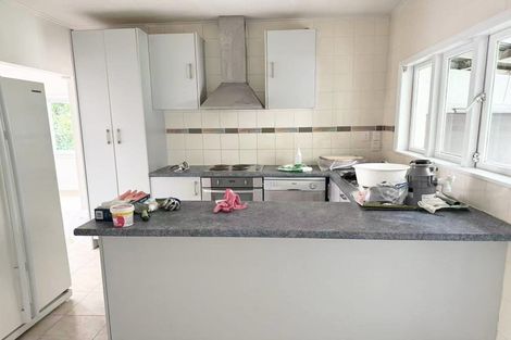 Photo of property in 98 Portage Road, New Lynn, Auckland, 0600