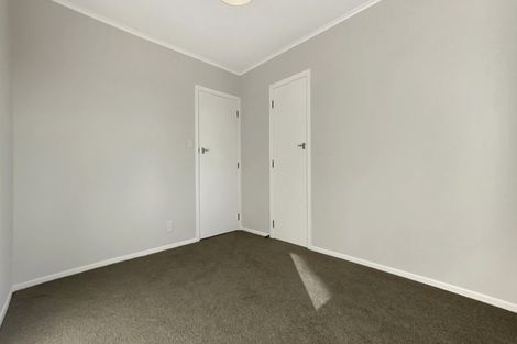 Photo of property in 52 Cyclarama Crescent, Massey, Auckland, 0614