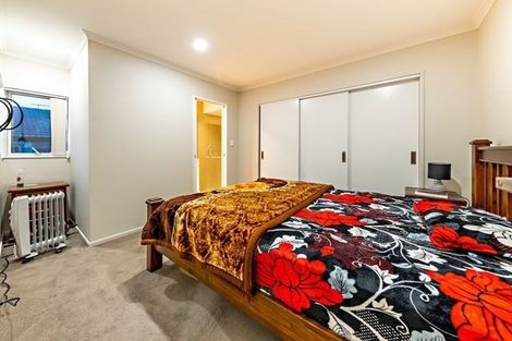 Photo of property in 55c Senator Drive, Manurewa, Auckland, 2105