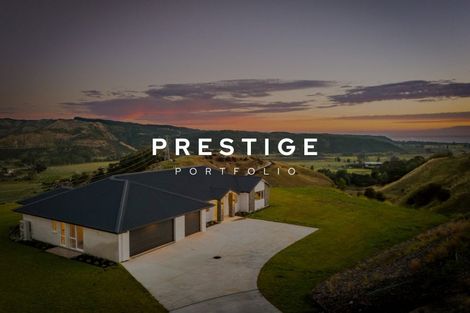 Photo of property in 170 Eskridge Drive, Eskdale, Napier, 4182