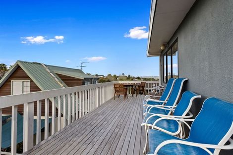 Photo of property in 8 Sailfish Drive, West Harbour, Auckland, 0618