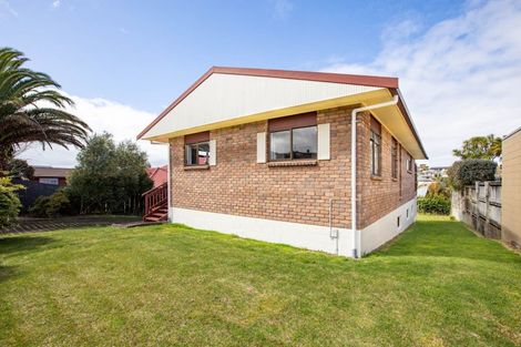 Photo of property in 29 Lachlan Drive, Dinsdale, Hamilton, 3204
