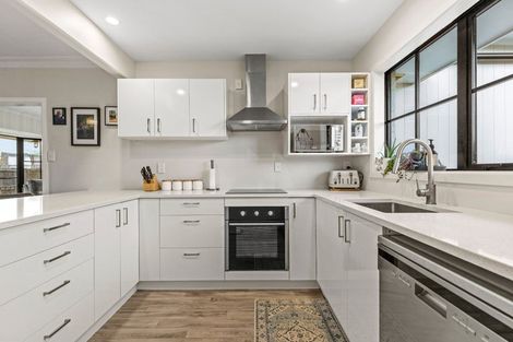 Photo of property in 24 Heathglen Avenue, Parklands, Christchurch, 8083