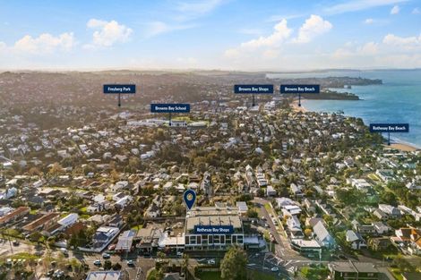 Photo of property in 6/585g Beach Road, Rothesay Bay, Auckland, 0630