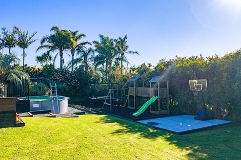 Photo of property in 381 Cove Road, Waipu, 0582
