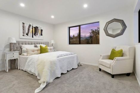 Photo of property in 1d Valron Road, Te Atatu South, Auckland, 0602
