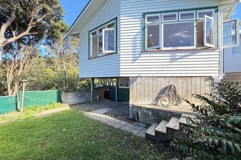 Photo of property in 2 Westland Road, Mount Cook, Wellington, 6021