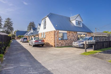 Photo of property in 8 Inverness Avenue, Hamilton East, Hamilton, 3216