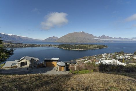 Photo of property in 23 Peregrine Place, Queenstown, 9300