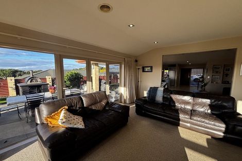 Photo of property in 58 Karamea Street, Whalers Gate, New Plymouth, 4310