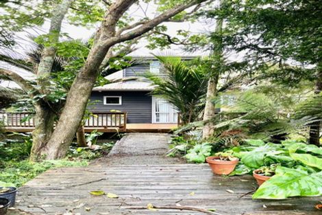 Photo of property in 13 Schnapper Rock Road, Greenhithe, Auckland, 0632