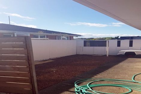 Photo of property in 2/11 Dowling Place, Pakuranga, Auckland, 2010