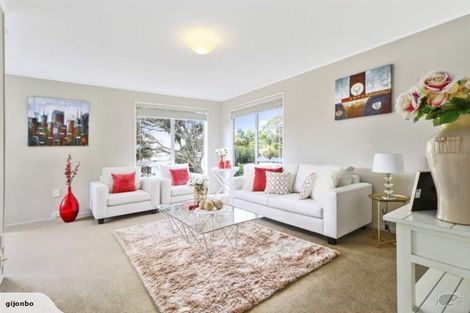 Photo of property in 3 Kilcar Place, Massey, Auckland, 0614
