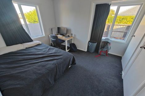 Photo of property in 13 Pitcairn Crescent, Bryndwr, Christchurch, 8053
