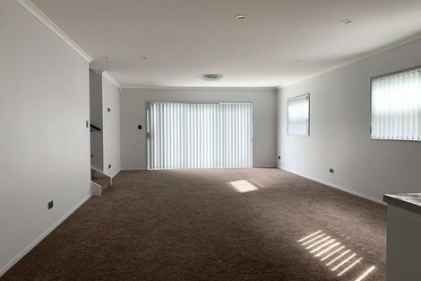 Photo of property in 10 Ambedkar Way, Pukekohe, 2120