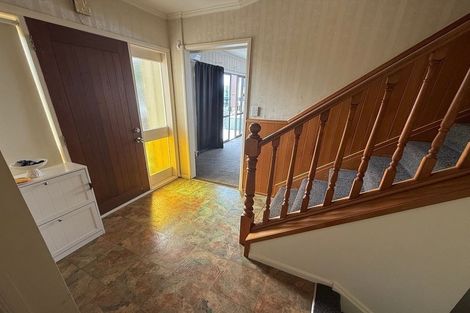 Photo of property in 62 Bradbury Road, Botany Downs, Auckland, 2010
