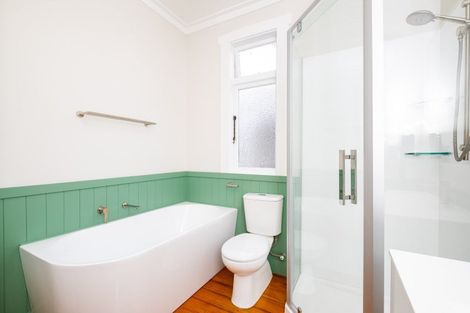 Photo of property in 117 Vigor Brown Street, Napier South, Napier, 4110