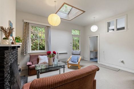 Photo of property in 8 Northland Road, Northland, Wellington, 6012