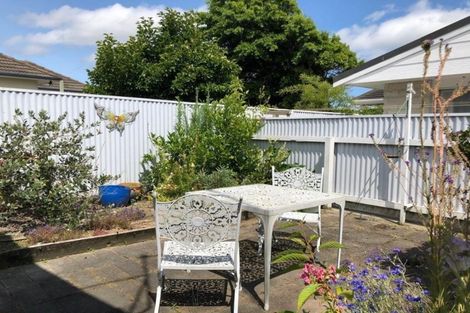 Photo of property in 572 Queen Street East, Levin, 5510