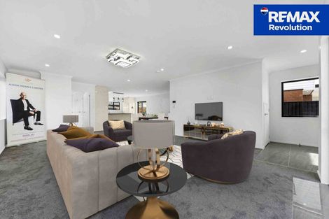 Photo of property in 21a Blanes Road, Weymouth, Auckland, 2103