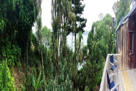 Photo of property in 2 Maramanui Way, Karaka Bays, Wellington, 6022