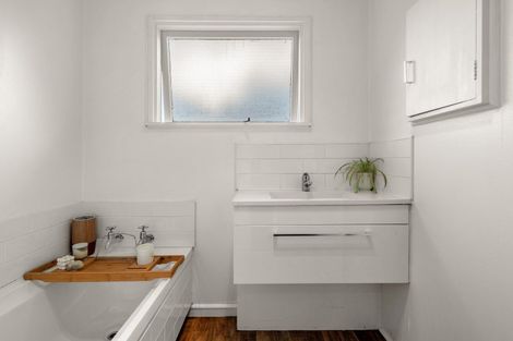 Photo of property in 10 Hereford Street, Stoke, Nelson, 7011