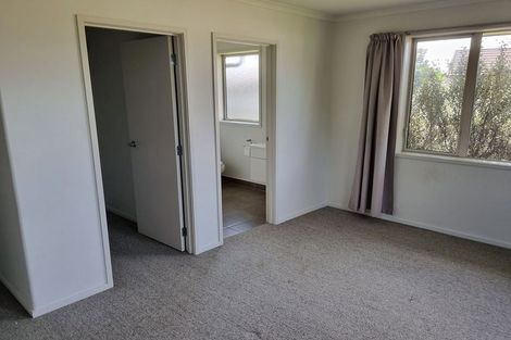 Photo of property in 198 Saint James Drive, Huntington, Hamilton, 3210