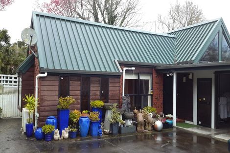 Photo of property in 2/28 Beach Road, Pahurehure, Papakura, 2113