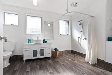 Photo of property in 10 Hinerau Street, Henderson, Auckland, 0612