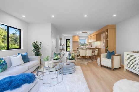 Photo of property in 1/9 Rengarenga Rise, Fairview Heights, Auckland, 0632