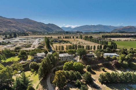 Photo of property in 289 Riverbank Road, Wanaka, 9382