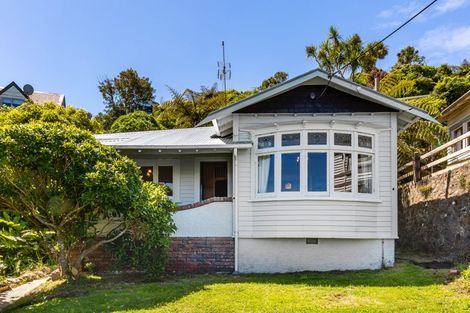 Photo of property in 42 Pembroke Road, Northland, Wellington, 6012