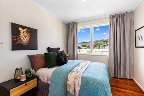 Photo of property in 10 Mimihau Grove, Wainuiomata, Lower Hutt, 5014