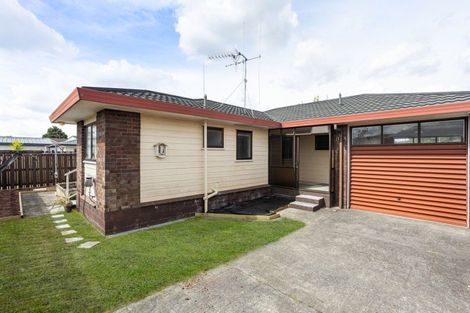 Photo of property in 12 Jasmine Avenue, Dinsdale, Hamilton, 3204