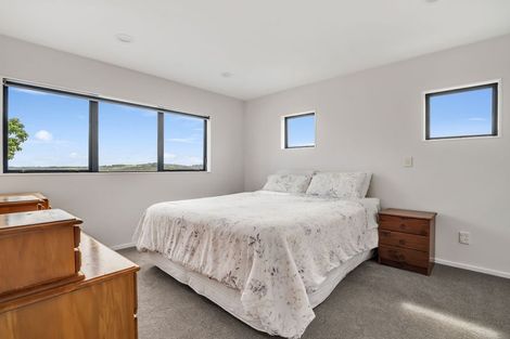 Photo of property in 48a Kestrel Heights, Arkles Bay, Whangaparaoa, 0932