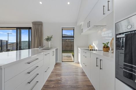 Photo of property in 13 Harakeke Drive, Wharewaka, Taupo, 3330