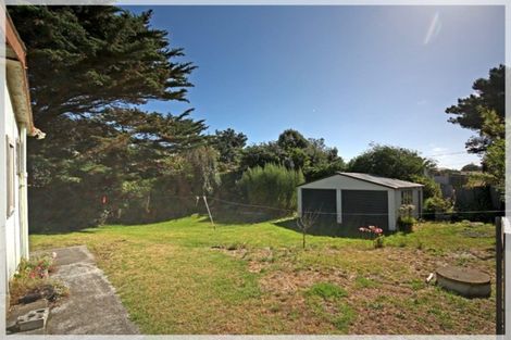 Photo of property in 6 Dustin Street, Foxton Beach, Foxton, 4815