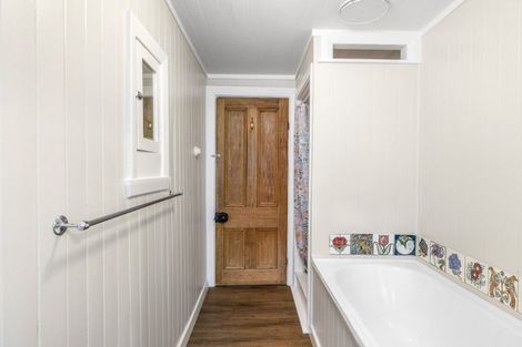 Photo of property in 65 Port Hills Road, Heathcote Valley, Christchurch, 8022