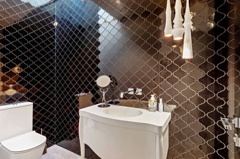 Photo of property in 7 Helmores Lane, Merivale, Christchurch, 8014