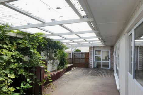 Photo of property in 8 Clonbern Place, Upper Riccarton, Christchurch, 8041