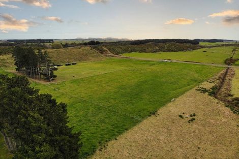 Photo of property in 720 Himatangi Block Road, Foxton, 4891