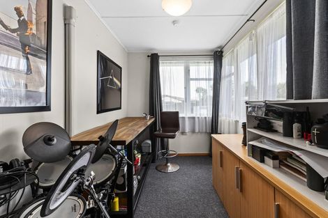 Photo of property in 10 Wallis Place, Onekawa, Napier, 4110