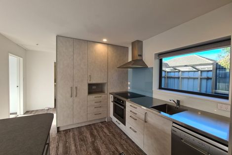 Photo of property in 4/11 Defoe Place, Waltham, Christchurch, 8023